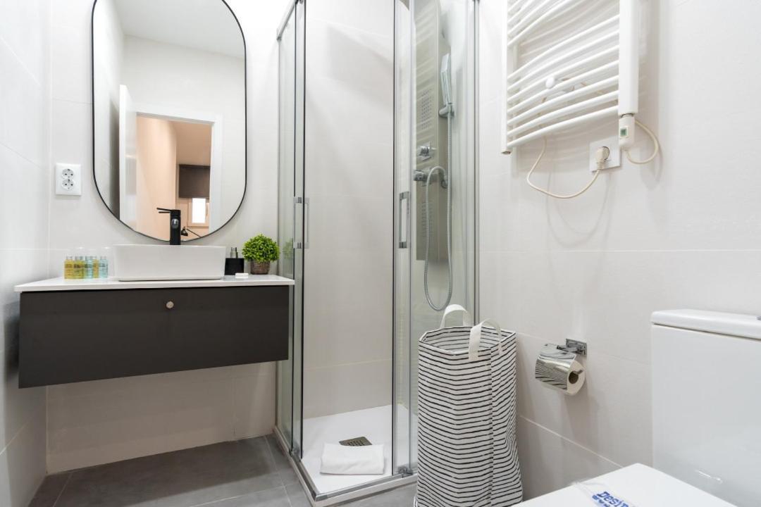Apartament Modern Cozy - 1bedroom 1bathroom - Lavapies Madryt